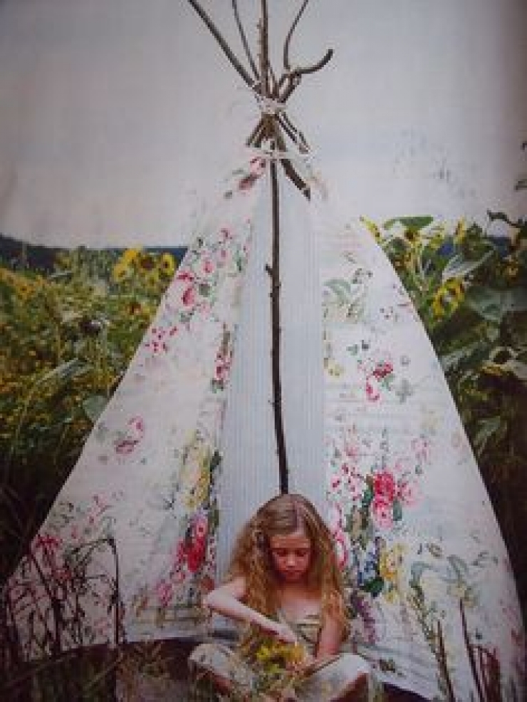Illustration de l'article : Trouvez votre inspiration à travers ces 43 tentes et tipis pour chambres d'enfants !