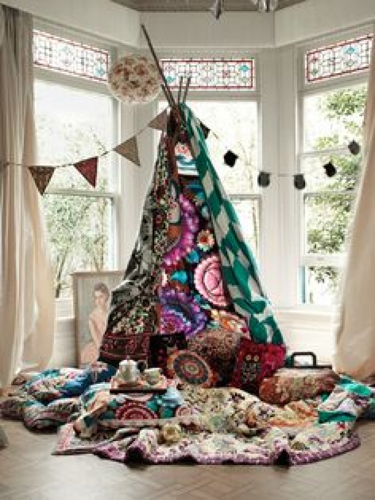 Illustration de l'article : Trouvez votre inspiration à travers ces 43 tentes et tipis pour chambres d'enfants !