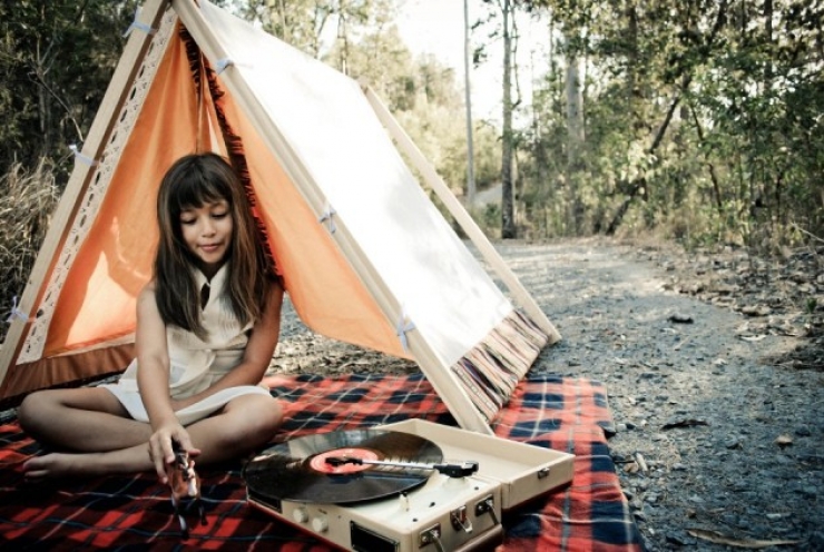 Illustration de l'article : Trouvez votre inspiration à travers ces 43 tentes et tipis pour chambres d'enfants !
