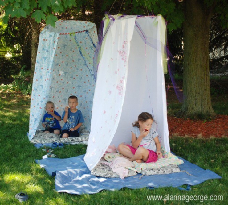 Illustration de l'article : Trouvez votre inspiration à travers ces 43 tentes et tipis pour chambres d'enfants !