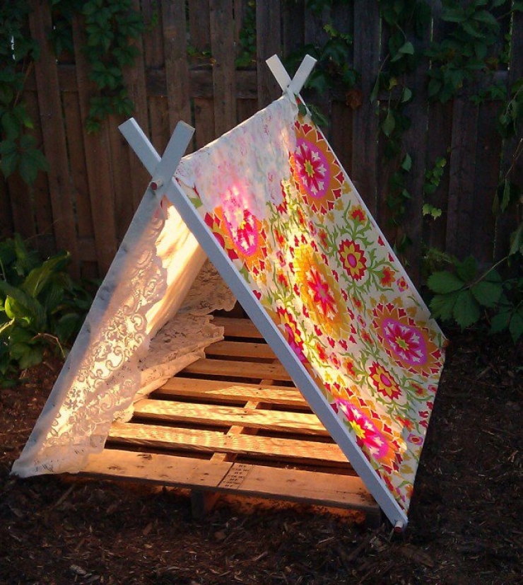 Illustration de l'article : Trouvez votre inspiration à travers ces 43 tentes et tipis pour chambres d'enfants !