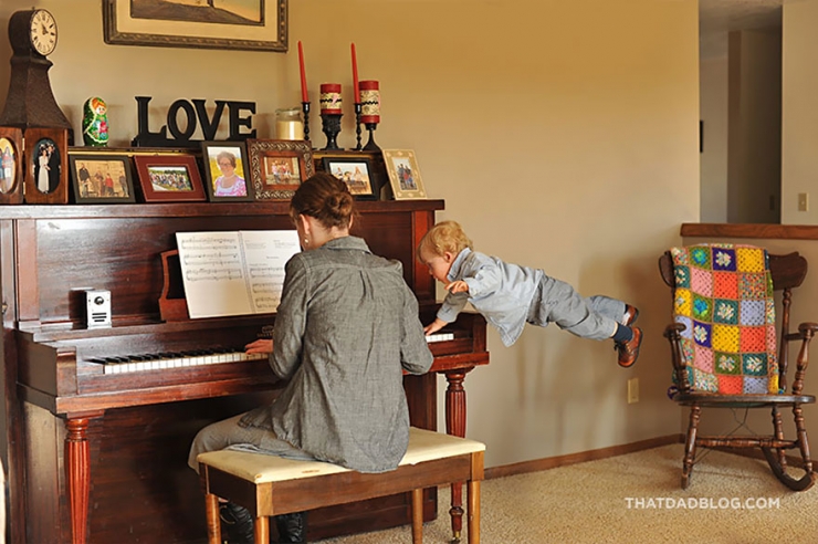 Illustration de l'article : Apprenant que son enfant est trisomique, il lui rend hommage d'une façon magnifique !