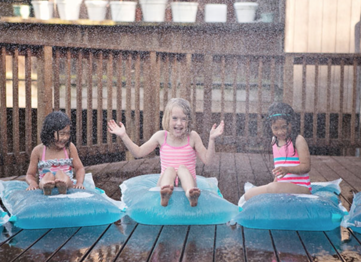 Illustration de l'article : Des coussins d'eau magiques &agrave; faire &agrave; la maison ! Ca va faire plaisir aux enfants...
