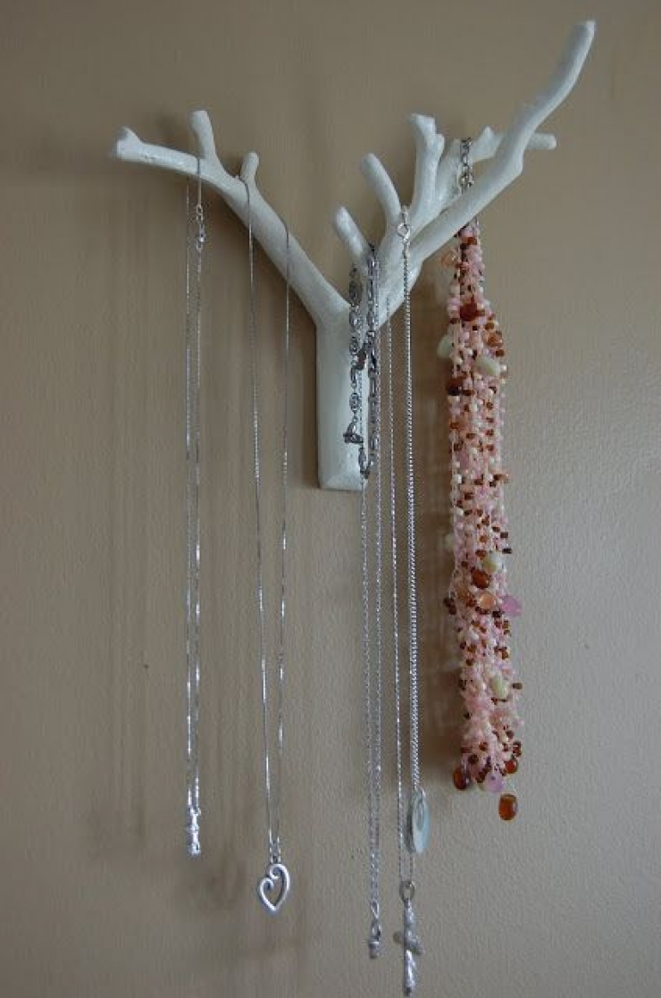 Illustration de l'article : Des objets d&eacute;cos r&eacute;alis&eacute;s &agrave; partir de branches ! Cr&eacute;ativit&eacute; quand tu nous tiens...