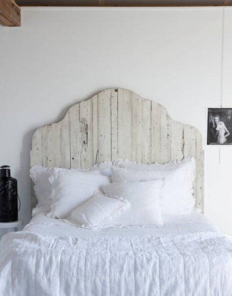 Illustration de l'article : Récup et déco, voici 42 idées pour avoir une tête de lit originale et en bois !