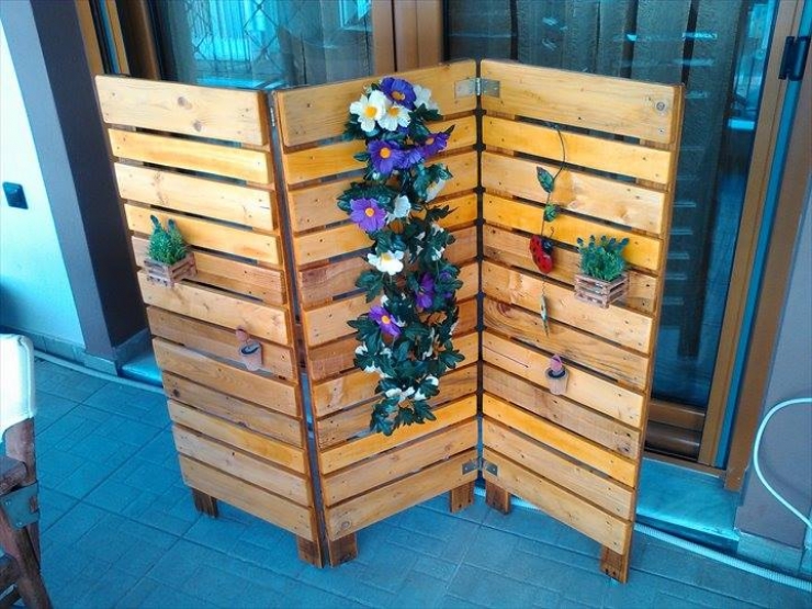 Illustration de l'article : Nouvelle s&eacute;rie de 42 r&eacute;alisations &agrave; base de palettes, juste pour votre inspiration...