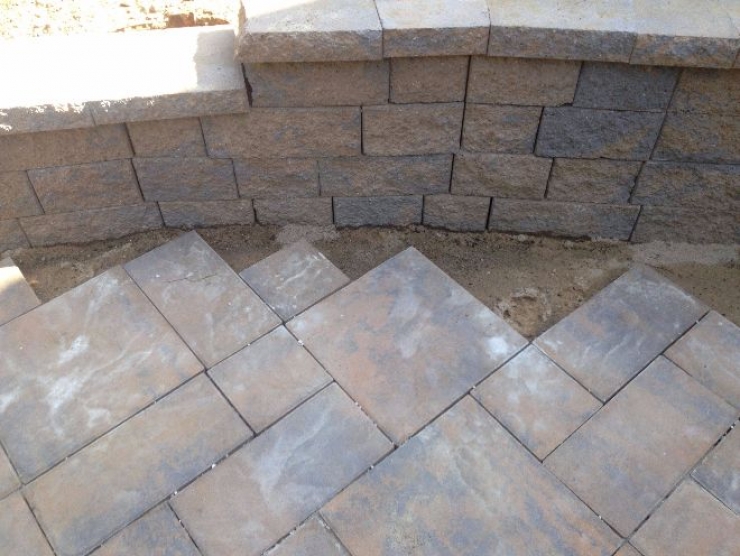 Illustration de l'article : Il en a marre de sa cour et d&eacute;cide de la transformer...Une bonne id&eacute;e pour un r&eacute;sultat magnifique !