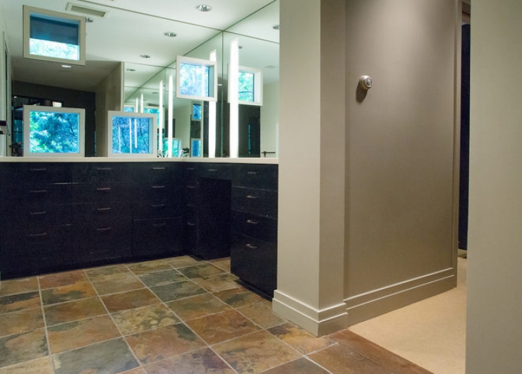 Illustration de l'article : L'int&eacute;rieur de cette maison de luxe qui se trouve dans les arbres devrait vous faire r&ecirc;ver !