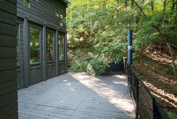 Illustration de l'article : L'int&eacute;rieur de cette maison de luxe qui se trouve dans les arbres devrait vous faire r&ecirc;ver !