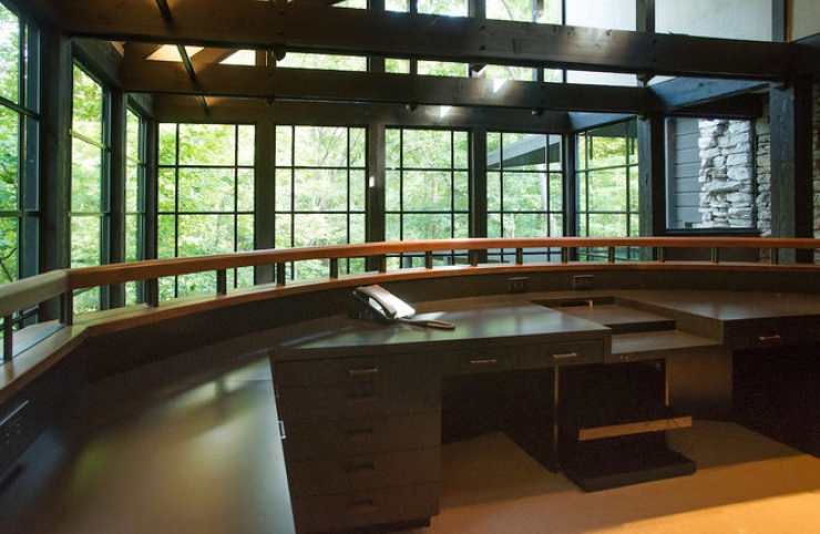 Illustration de l'article : L'int&eacute;rieur de cette maison de luxe qui se trouve dans les arbres devrait vous faire r&ecirc;ver !