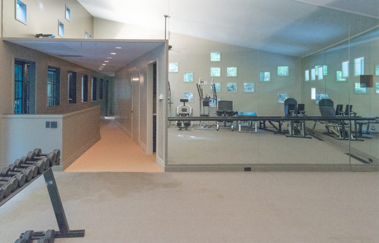 Illustration de l'article : L'int&eacute;rieur de cette maison de luxe qui se trouve dans les arbres devrait vous faire r&ecirc;ver !