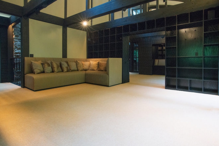 Illustration de l'article : L'int&eacute;rieur de cette maison de luxe qui se trouve dans les arbres devrait vous faire r&ecirc;ver !