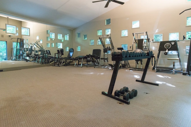 Illustration de l'article : L'int&eacute;rieur de cette maison de luxe qui se trouve dans les arbres devrait vous faire r&ecirc;ver !