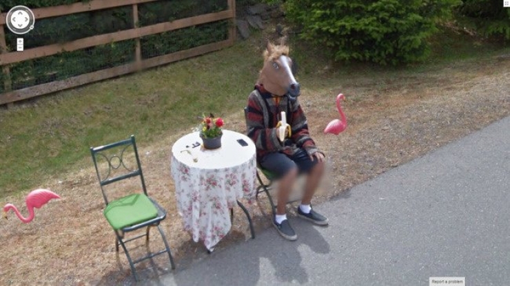 Illustration de l'article : 12 sc&egrave;nes insolites captur&eacute;es sur Google Street View. La 5 est juste &eacute;norme...
