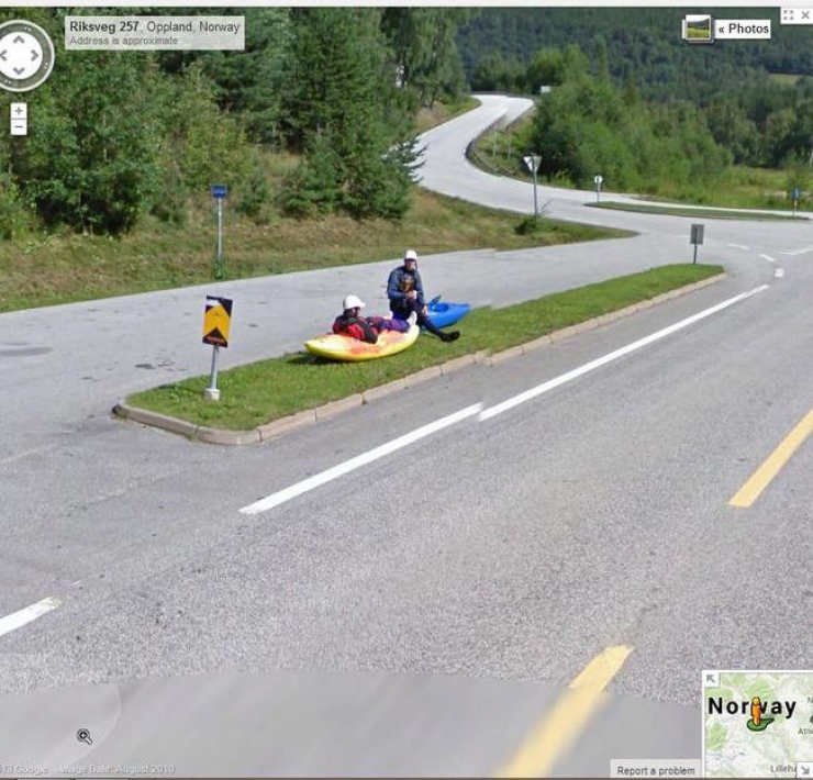 Illustration de l'article : 12 sc&egrave;nes insolites captur&eacute;es sur Google Street View. La 5 est juste &eacute;norme...