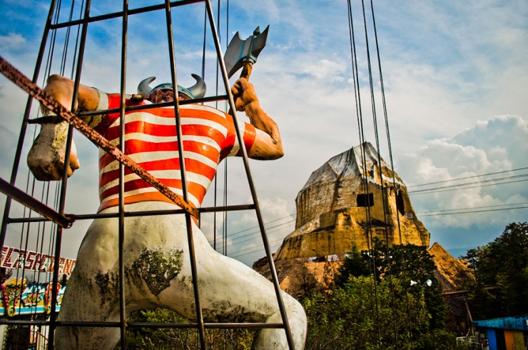 Illustration de l'article : Les images troublantes d'un parc d'attraction abandonn&eacute; au Japon