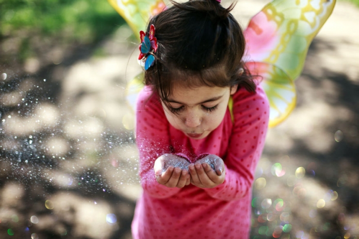 Illustration de l'article : Une maman photographe transforme sa fille en héroïne de fiction (12 photos)