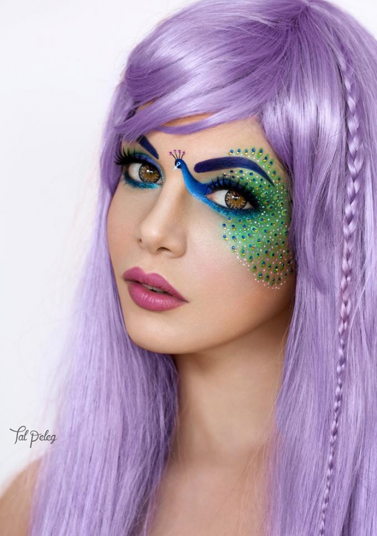 Illustration de l'article : Elle met du maquillage sur ses sourcils mais rien d'&eacute;trange, attendez de voir pourquoi !