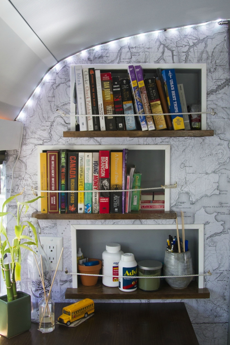 Illustration de l'article : Ce qu'un groupe d'amis a fait apr&egrave;s avoir r&eacute;cup&eacute;r&eacute; ce bus est vraiment INCROYABLE !