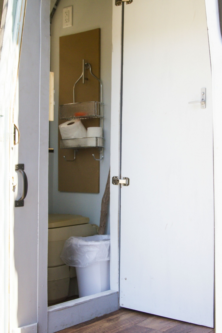 Illustration de l'article : Ce qu'un groupe d'amis a fait apr&egrave;s avoir r&eacute;cup&eacute;r&eacute; ce bus est vraiment INCROYABLE !