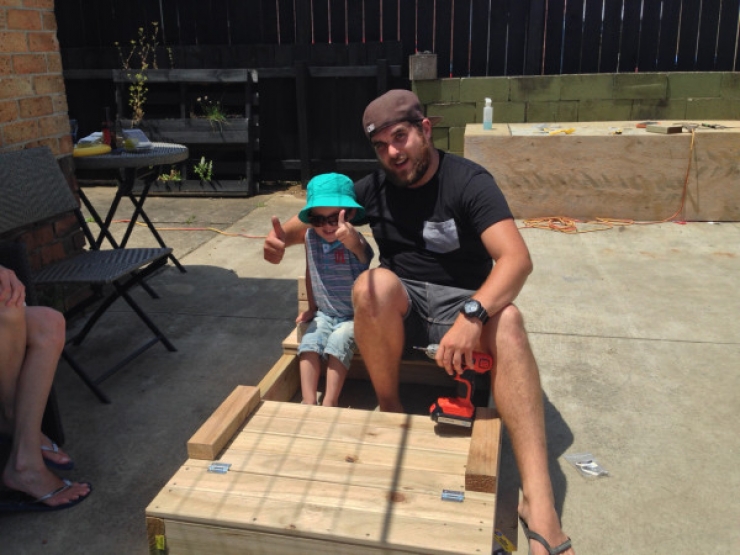 Illustration de l'article : Ce que cache la trappe qu'il a cr&eacute;&eacute;e devrait vous donner des id&eacute;es pour vos enfants...