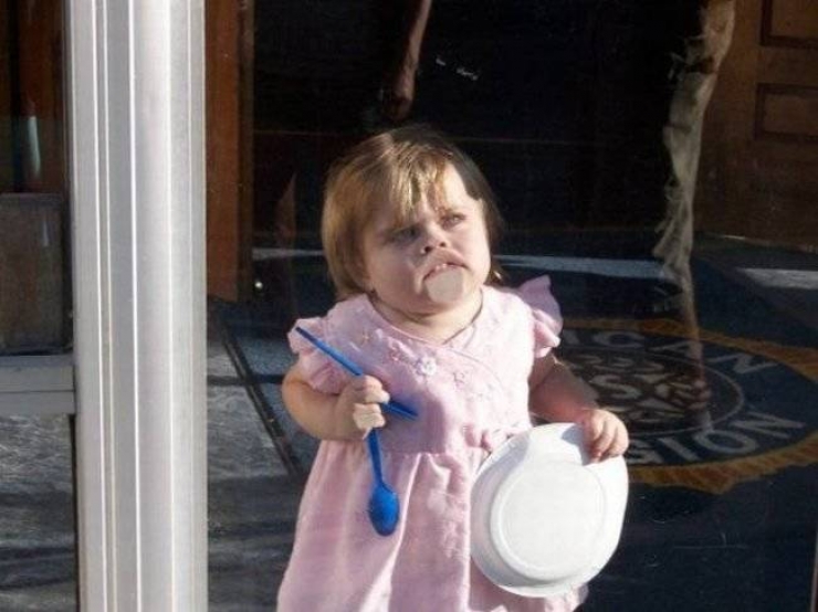 Illustration de l'article : Ces 21 enfants donnent l'impression d'être tout droit sortis d'un film d'horreur... Le top à ne pas regarder avant d'aller dormir !