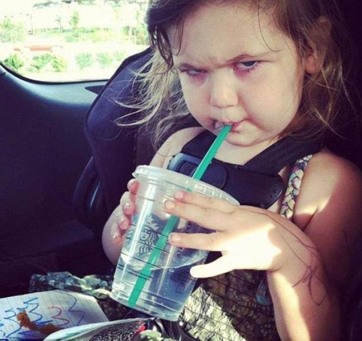 Illustration de l'article : Ces 21 enfants donnent l'impression d'être tout droit sortis d'un film d'horreur... Le top à ne pas regarder avant d'aller dormir !