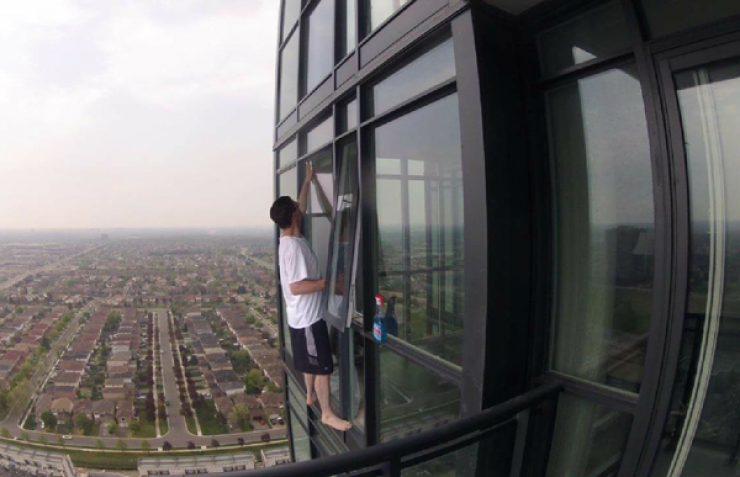 Illustration de l'article : 44 photos qui expliquent pourquoi les femmes vivent plus longtemps que les hommes...