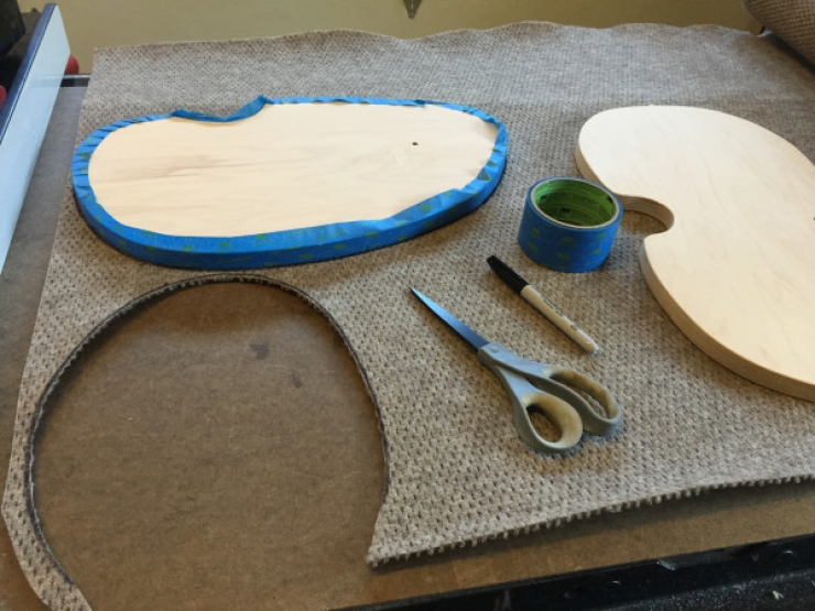 Illustration de l'article : Une grosse branche et un peu de cr&eacute;ativit&eacute; pour r&eacute;aliser un arbre &agrave; chat...