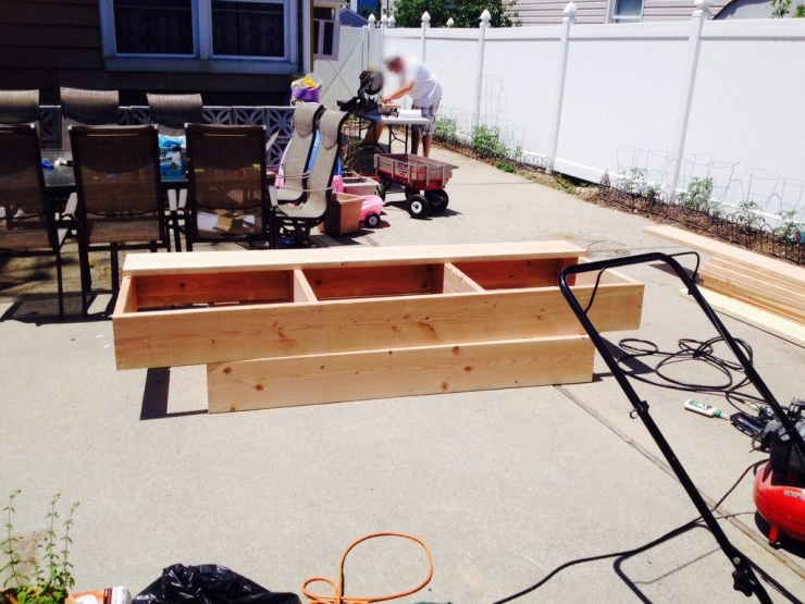 Illustration de l'article : Il bricole 2 caissons pour r&eacute;aliser un projet qui devrait vous plaire...