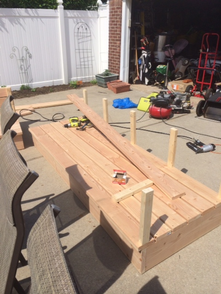 Illustration de l'article : Il bricole 2 caissons pour r&eacute;aliser un projet qui devrait vous plaire...