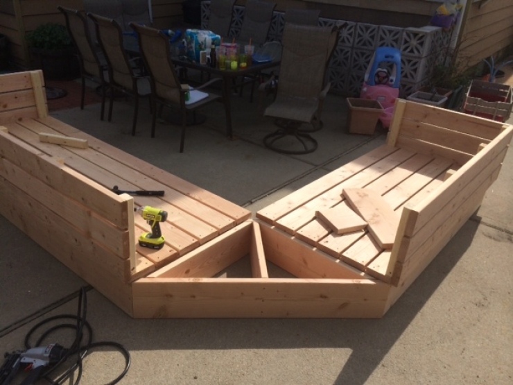 Illustration de l'article : Il bricole 2 caissons pour r&eacute;aliser un projet qui devrait vous plaire...