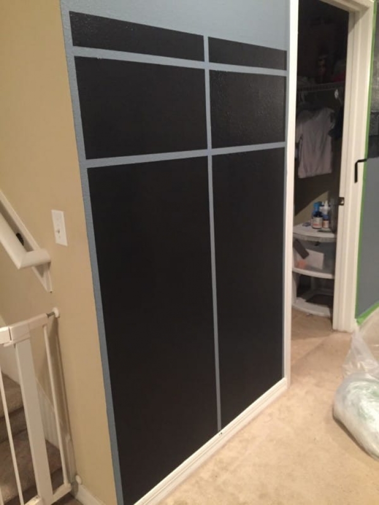 Illustration de l'article : Elle d&eacute;cide de transformer son corridor pour la rentr&eacute;e scolaire de ses enfants... Cela pourrait vous donner des id&eacute;es !