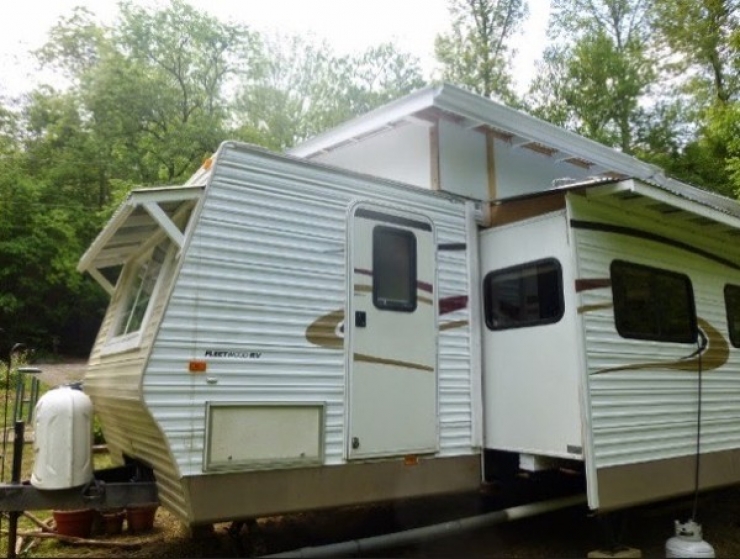 Illustration de l'article : Je ne m'attendais pas &agrave; une transformation aussi impressionnante en voyant cette vieille caravane ! C'est du beau boulot...