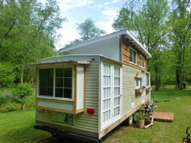 Illustration de l'article : Je ne m'attendais pas &agrave; une transformation aussi impressionnante en voyant cette vieille caravane ! C'est du beau boulot...