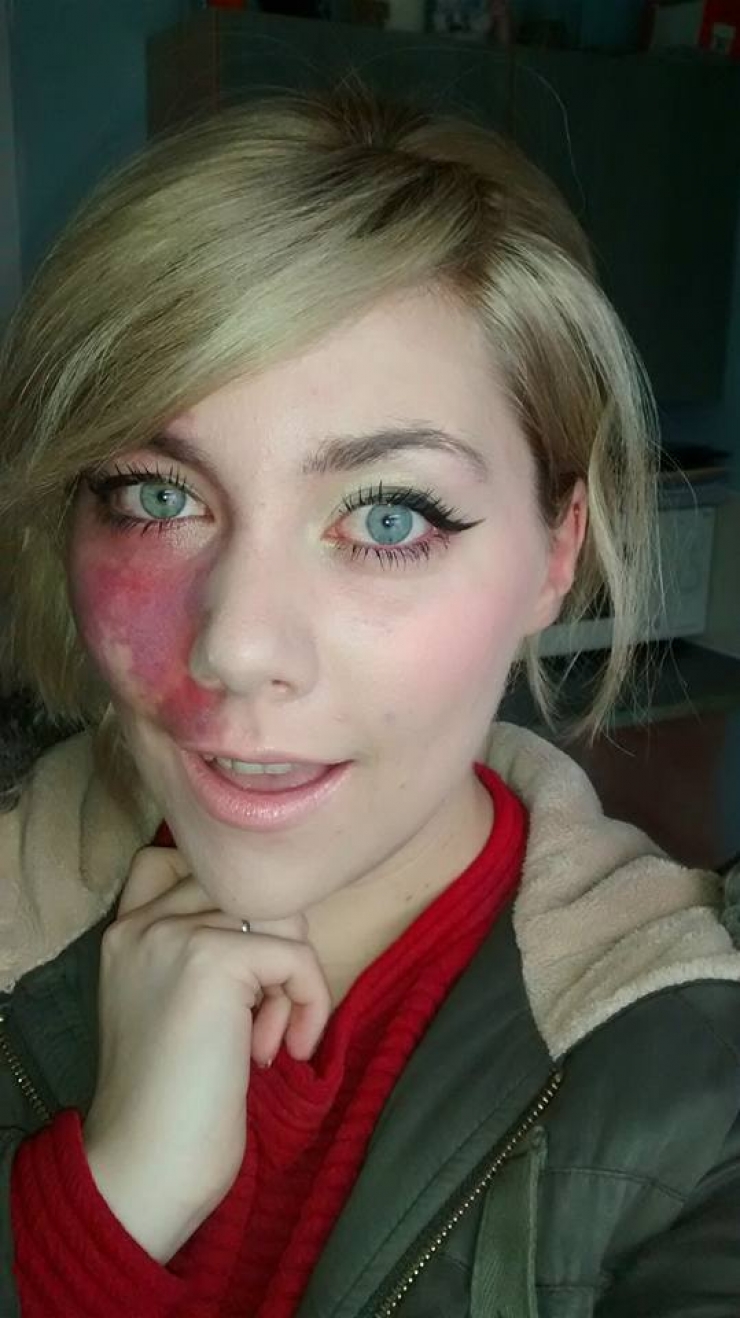 Illustration de l'article : Considérée comme trop laide pour trouver l’amour, elle répond d’une manière magistrale… Respect !