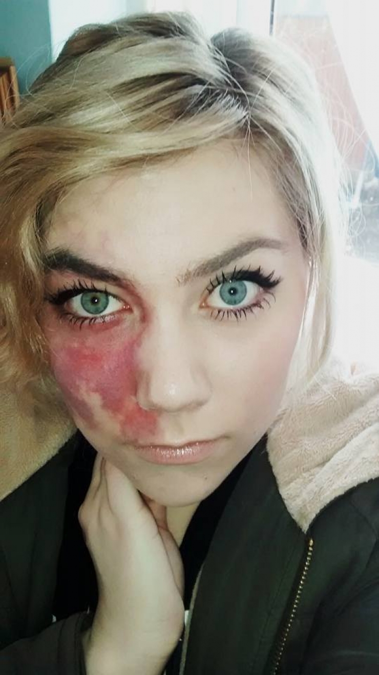 Illustration de l'article : Considérée comme trop laide pour trouver l’amour, elle répond d’une manière magistrale… Respect !