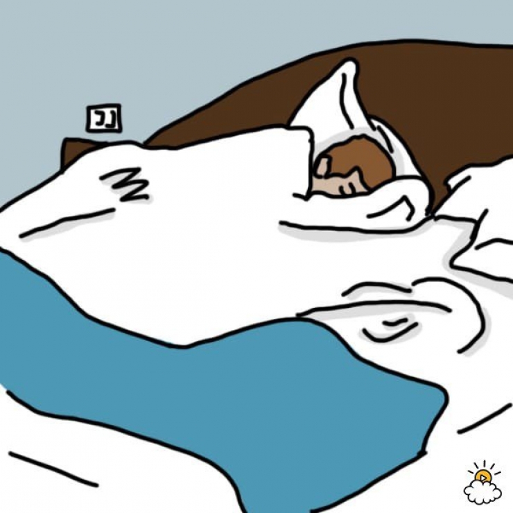 Illustration de l'article : La position dans laquelle vous dormez avec votre animal r&eacute;v&eacute;lerait tout sur votre relation&hellip;Voici 9 positions et leurs significations !