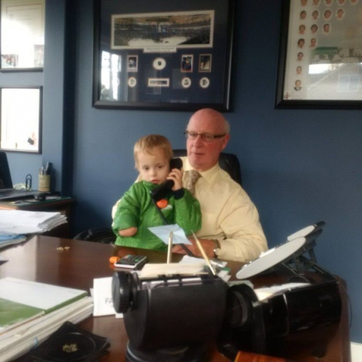 Illustration de l'article : Abandonné à la naissance à cause de son handicap, un miracle se produit enfin, 4 ans plus tard !