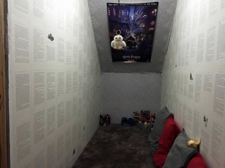 Illustration de l'article : Elle a crée un placard pour ses enfants comme celui d’Harry Potter… Les fans de ce célèbre sorcier vont être jaloux !