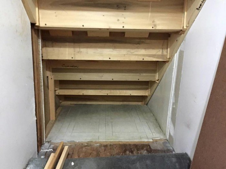 Illustration de l'article : Elle a crée un placard pour ses enfants comme celui d’Harry Potter… Les fans de ce célèbre sorcier vont être jaloux !