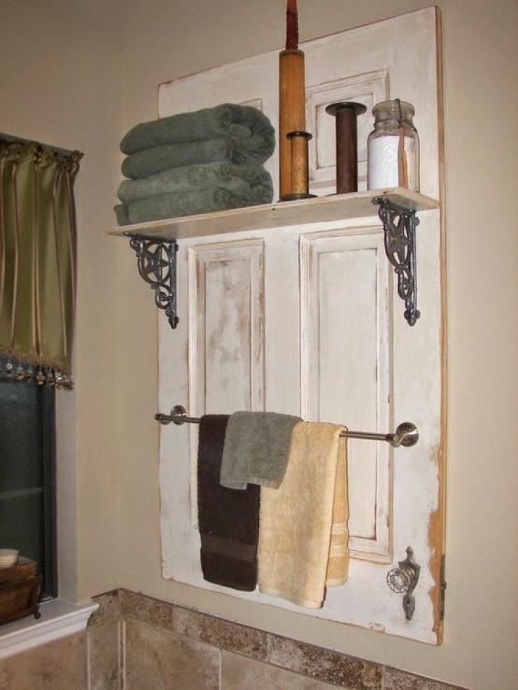 Illustration de l'article : 46 id&eacute;es pour recycler et donner une seconde vie &agrave; vos vieilles portes!