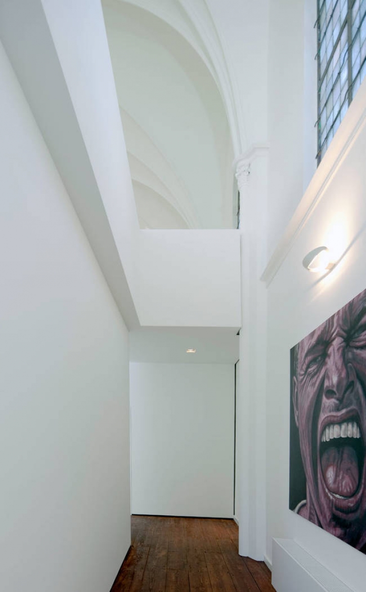 Illustration de l'article : Une famille vient d'acheter cette &eacute;glise, attendez de voir ce qu'ils ont fait de l'int&eacute;rieur!