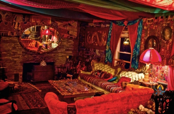 Illustration de l'article : Cette maison d&eacute;labr&eacute;e avait besoin d'une bonne transformation, regardez ce que cette femme en a fait!