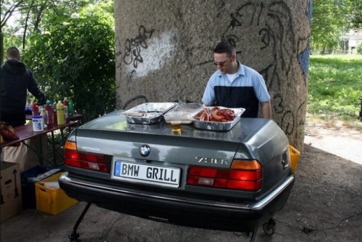 Illustration de l'article : Top 26 des barbecues les plus improbables mais bien pensés du monde ! Belle originalité !