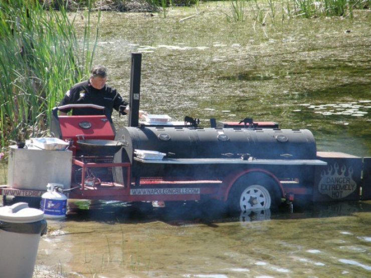 Illustration de l'article : Top 26 des barbecues les plus improbables mais bien pensés du monde ! Belle originalité !