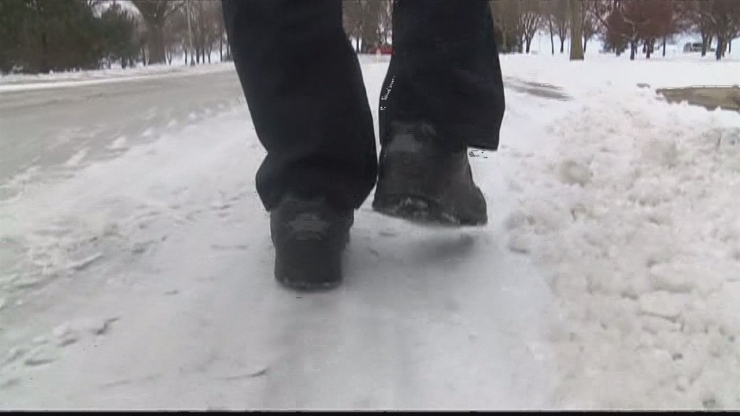 Illustration de l'article : Voil&agrave; 2 ans qu'il se rend tous les jours sur le banc de ce parc pour une raison magnifique !