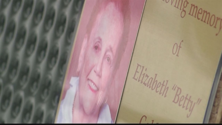 Illustration de l'article : Voil&agrave; 2 ans qu'il se rend tous les jours sur le banc de ce parc pour une raison magnifique !