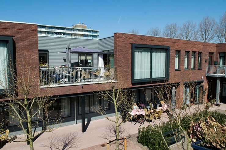 Illustration de l'article : Dans ce village, vous ne trouverez que des personnes atteintes d'Alzheimer ou de troubles psychiatriques