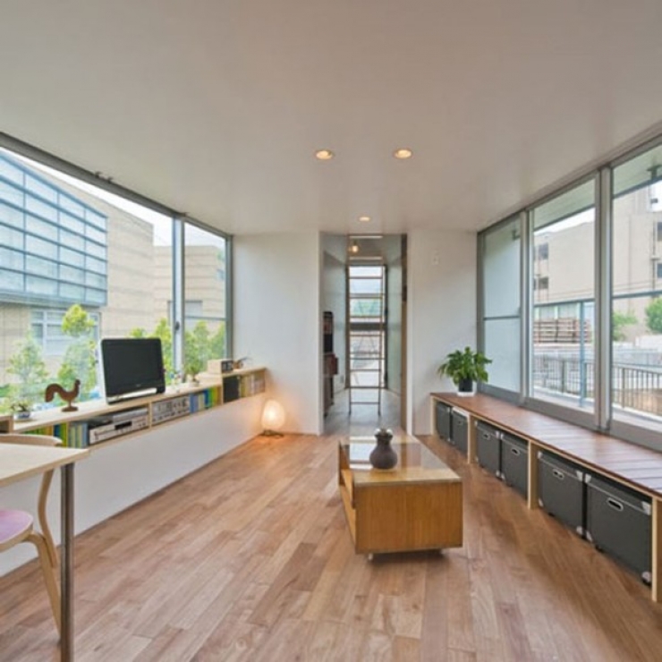 Illustration de l'article : Cette petite maison renferme un int&eacute;rieur assez surprenant, ne vous fiez pas &agrave; son apparence!